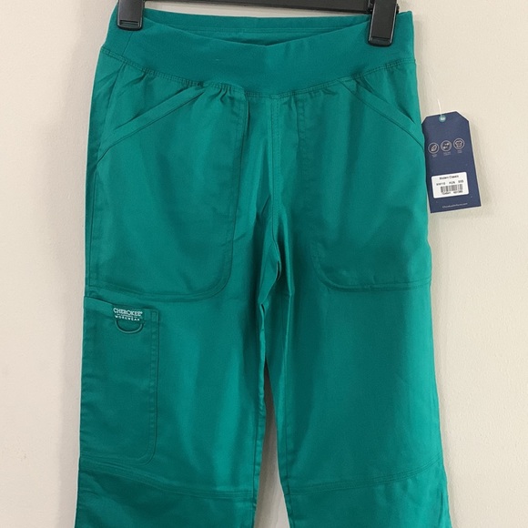 NEW CHEROKEE SCRUB SET TOP AND PANTS SIZE:XXS - Picture 7 of 8